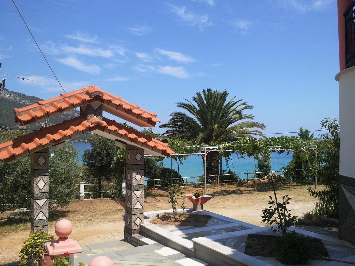Hotel Kinira Exterior photo